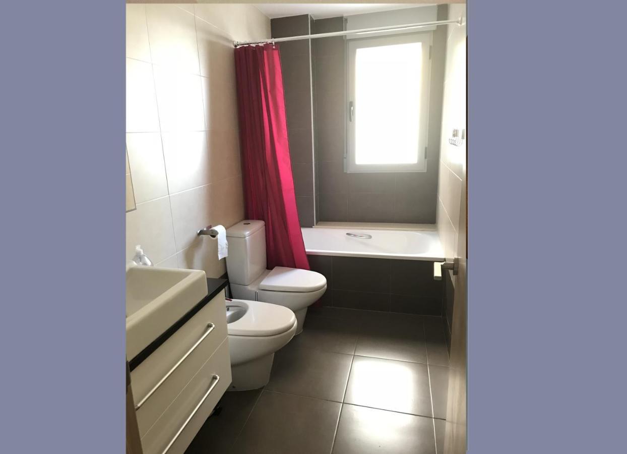 Stunning 2-Bed Apartment In Pego Eksteriør billede